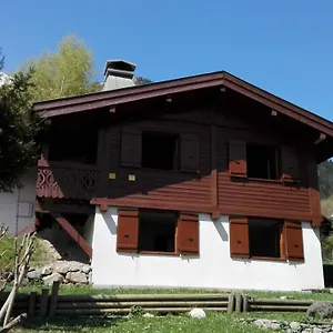 https://chalet-erminea.hotels-rhonealpes.com